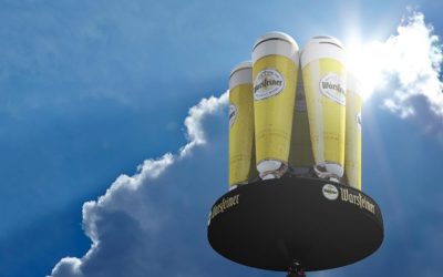 Cheers: Gigantische Biertulpen am Himmel
